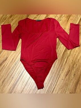 SHEIN Red Long Sleeve Square Neck Stretch Bodysuit
